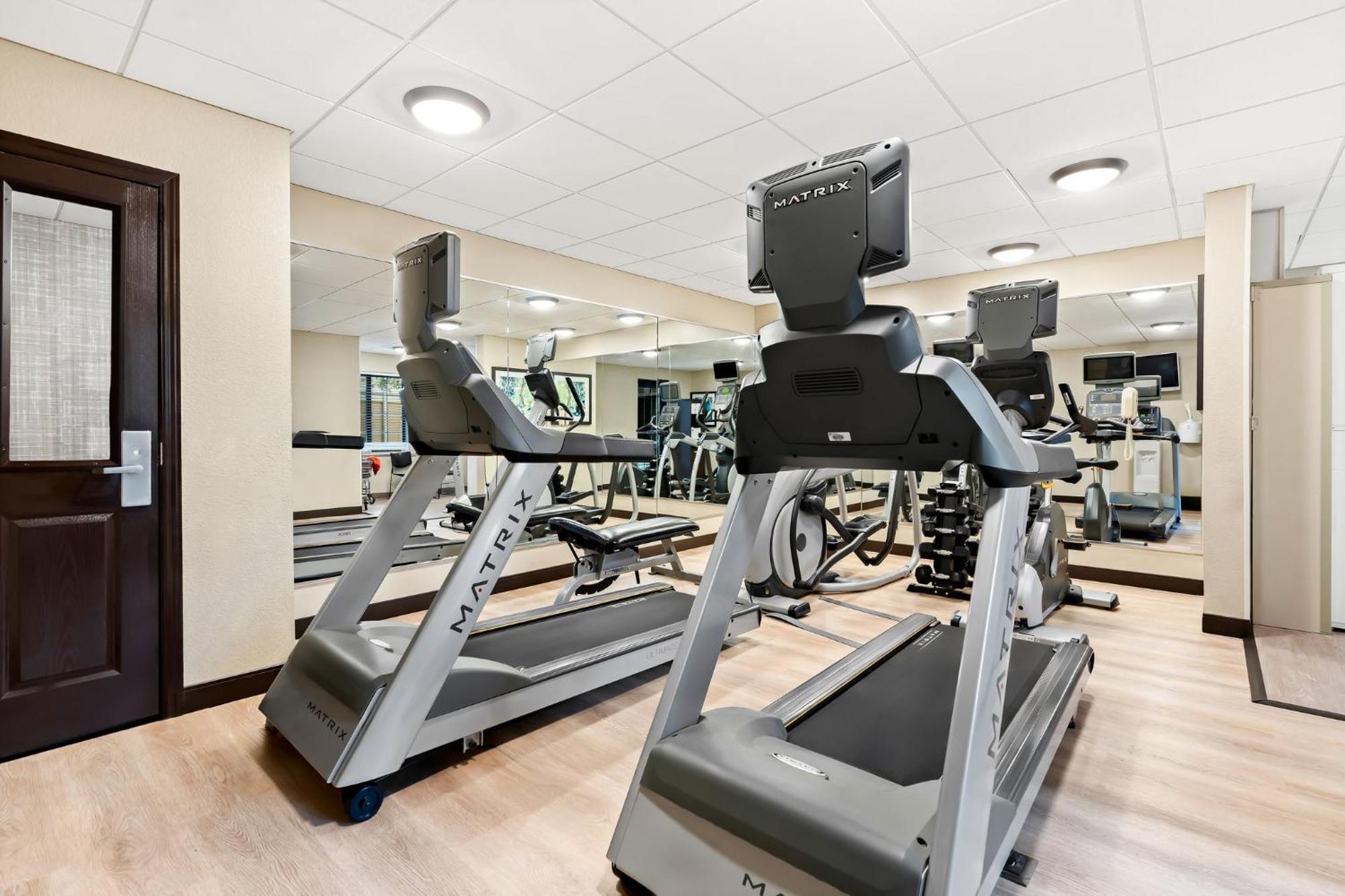Staybridge Suites - Cincinnati North By Ihg Уэст-Честер Экстерьер фото