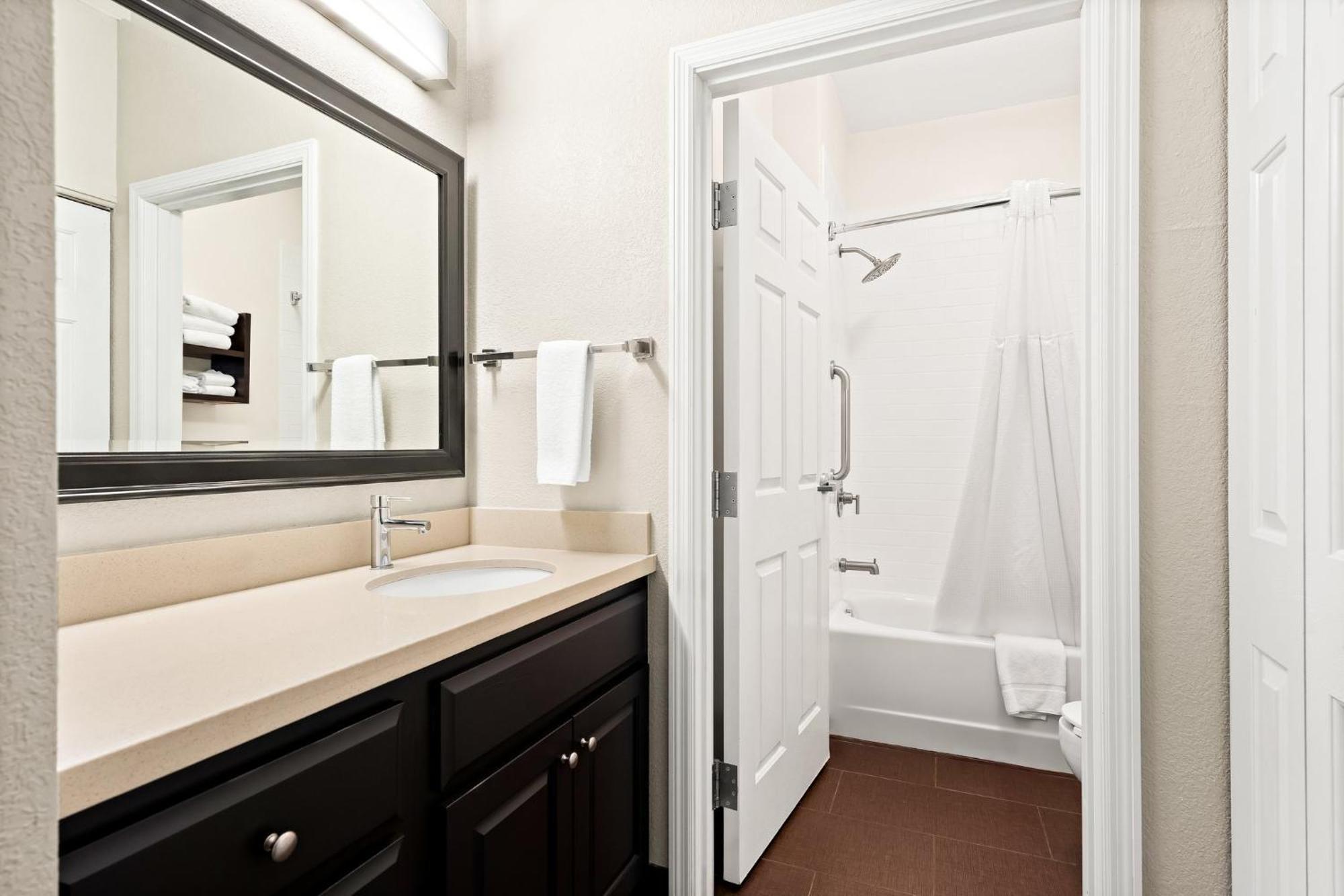 Staybridge Suites - Cincinnati North By Ihg Уэст-Честер Экстерьер фото